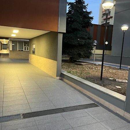 Einaudi Apartment Cologno Monzese Bagian luar foto