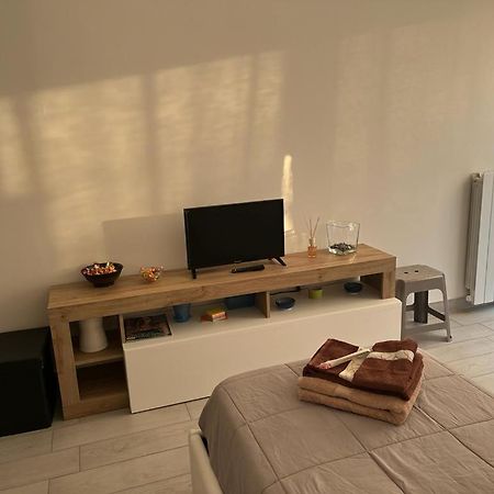 Einaudi Apartment Cologno Monzese Bagian luar foto