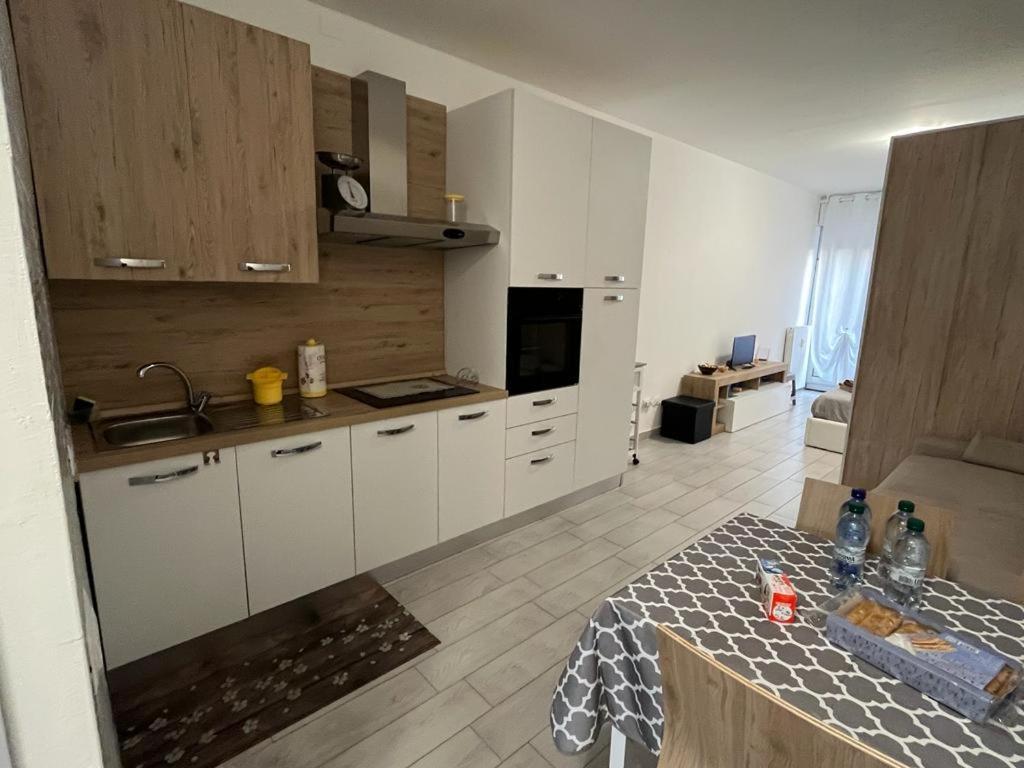 Einaudi Apartment Cologno Monzese Bagian luar foto