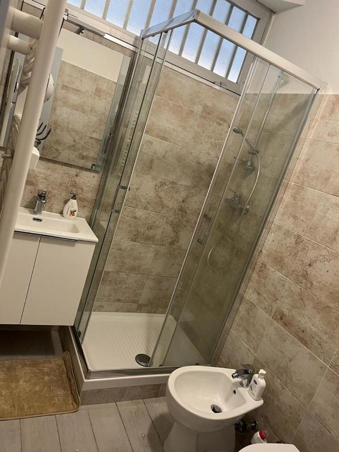 Einaudi Apartment Cologno Monzese Bagian luar foto
